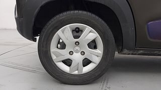 Used 2020 Renault Kwid RXL 1.0 SCE Petrol Manual tyres RIGHT REAR TYRE RIM VIEW
