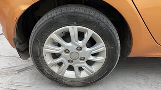 Used 2019 Tata Tiago [2016-2020] Revotron XZ Petrol Manual tyres RIGHT REAR TYRE RIM VIEW