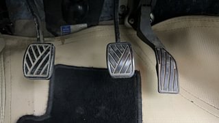 Used 2017 maruti-suzuki Ciaz Alpha Petrol Petrol Manual interior PEDALS VIEW