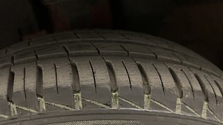 Used 2021 Renault Kwid 1.0L RXT (O) AMT SCE Petrol Automatic tyres LEFT FRONT TYRE TREAD VIEW
