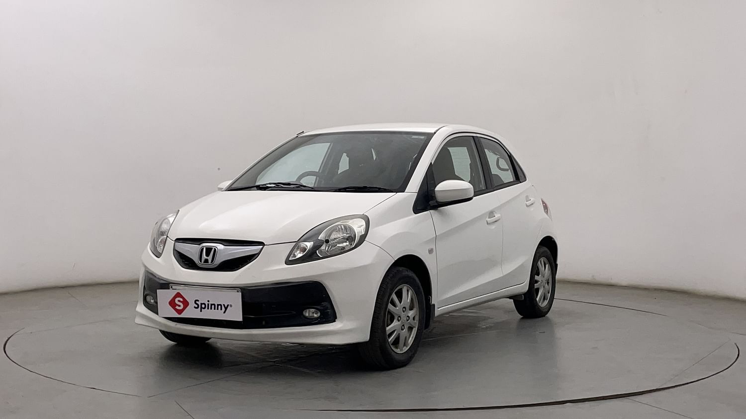 LEFT FRONT CORNER VIEW