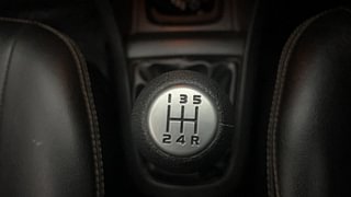 Used 2015 Maruti Suzuki Swift [2011-2017] ZXi Petrol Manual interior GEAR  KNOB VIEW
