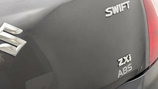Used 2015 Maruti Suzuki Swift [2011-2017] ZXi Petrol Manual dents MINOR DENT