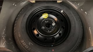 Used 2015 Maruti Suzuki Swift [2011-2017] ZXi Petrol Manual tyres SPARE TYRE VIEW