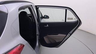 Used 2018 Hyundai Grand i10 [2017-2020] Sportz (O) 1.2 kappa VTVT Petrol Manual interior RIGHT REAR DOOR OPEN VIEW