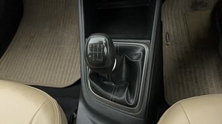 Used 2018 Hyundai Verna [2017-2020] 1.6 VTVT SX Petrol Manual interior GEAR  KNOB VIEW