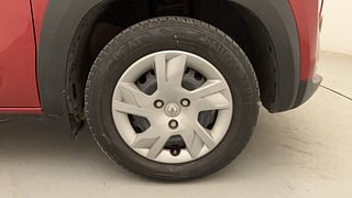 Used 2021 Renault Kwid 1.0L RXT (O) AMT SCE Petrol Automatic tyres RIGHT FRONT TYRE RIM VIEW