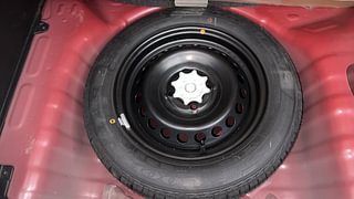 Used 2017 Hyundai Grand i10 [2017-2020] Sportz (O) AT 1.2 Kappa VTVT Petrol Automatic tyres SPARE TYRE VIEW