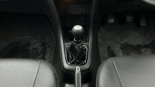 Used 2015 Maruti Suzuki Swift [2011-2017] ZXi Petrol Manual interior GEAR  KNOB VIEW