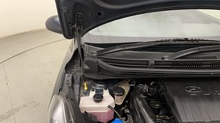 Used 2022 Hyundai Grand i10 Nios Magna 1.2 Kappa VTVT CNG Petrol+cng Manual engine ENGINE RIGHT SIDE HINGE & APRON VIEW