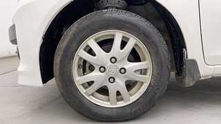 Used 2014 Honda Brio [2011-2016] VX MT Petrol Manual tyres LEFT FRONT TYRE RIM VIEW