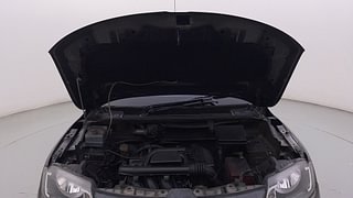 Used 2018 Renault Kwid [2015-2019] 1.0 RXT AMT Petrol Automatic engine ENGINE & BONNET OPEN FRONT VIEW