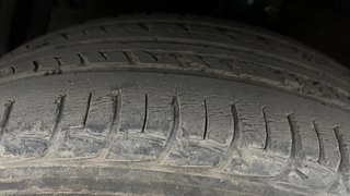 Used 2015 Maruti Suzuki Swift [2011-2017] ZXi Petrol Manual tyres LEFT FRONT TYRE TREAD VIEW