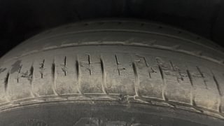 Used 2022 Hyundai Grand i10 Nios Asta 1.2 Kappa VTVT Petrol Manual tyres RIGHT FRONT TYRE TREAD VIEW