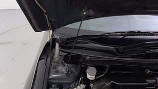 Used 2020 Maruti Suzuki Ciaz Delta AT Petrol Petrol Automatic engine ENGINE RIGHT SIDE HINGE & APRON VIEW