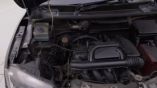 Used 2018 Renault Kwid [2015-2019] 1.0 RXT AMT Petrol Automatic engine ENGINE RIGHT SIDE VIEW