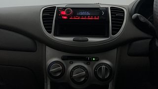 Used 2014 Hyundai i10 magna 1.1 Petrol Manual interior MUSIC SYSTEM & AC CONTROL VIEW