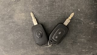 Used 2021 Renault Kwid 1.0L RXT (O) AMT SCE Petrol Automatic extra CAR KEY VIEW