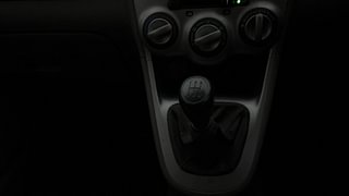 Used 2014 Hyundai i10 magna 1.1 Petrol Manual interior GEAR  KNOB VIEW