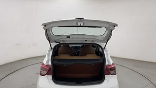 Used 2018 Hyundai Grand i10 [2017-2020] Sportz AT 1.2 Kappa VTVT Petrol Automatic interior DICKY DOOR OPEN VIEW