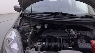 Used 2014 Honda Brio [2011-2016] S MT Petrol Manual engine ENGINE RIGHT SIDE HINGE & APRON VIEW