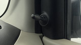 Used 2015 Maruti Suzuki Celerio VXI AMT Petrol Automatic top_features Adjustable ORVM