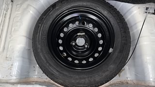Used 2021 renault Kwid 1.0 RXT Opt Petrol Manual tyres SPARE TYRE VIEW