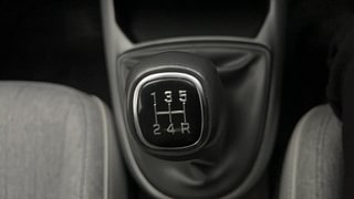 Used 2022 Hyundai Grand i10 Nios Asta 1.2 Kappa VTVT Petrol Manual interior GEAR  KNOB VIEW