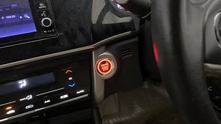 Used 2017 Honda City [2017-2020] ZX CVT Petrol Automatic top_features Keyless start