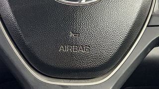Used 2015 Hyundai Elite i20 [2014-2018] Asta 1.2 Petrol Manual top_features Airbags