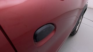 Used 2016 Renault Kwid [2015-2019] RXT Petrol Manual dents MINOR DENT