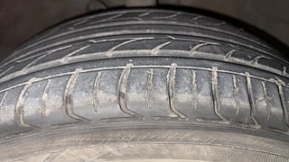 Used 2015 Hyundai Elite i20 [2014-2018] Asta 1.4 CRDI Diesel Manual tyres RIGHT FRONT TYRE TREAD VIEW