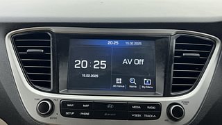 Used 2018 Hyundai Verna [2017-2020] 1.6 VTVT SX Petrol Manual top_features Touch screen infotainment system