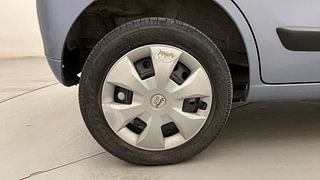 Used 2010 Maruti Suzuki Wagon R 1.0 [2010-2019] VXi Petrol Manual tyres RIGHT REAR TYRE RIM VIEW