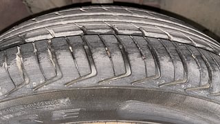 Used 2016 Renault Kwid [2015-2019] RXT Petrol Manual tyres RIGHT FRONT TYRE TREAD VIEW