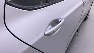 Used 2018 Hyundai Grand i10 [2017-2020] Sportz (O) 1.2 kappa VTVT Petrol Manual dents MINOR SCRATCH