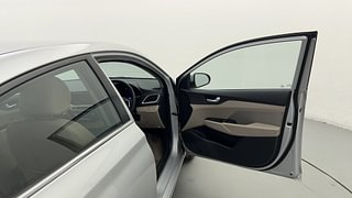 Used 2018 Hyundai Verna [2017-2020] 1.6 VTVT SX Petrol Manual interior RIGHT FRONT DOOR OPEN VIEW
