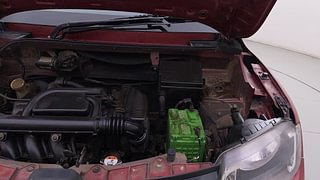 Used 2016 Renault Kwid [2015-2019] RXT Petrol Manual engine ENGINE LEFT SIDE HINGE & APRON VIEW