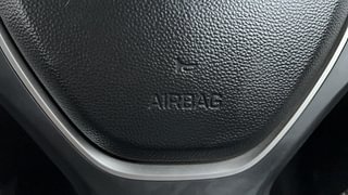 Used 2015 Hyundai Elite i20 [2014-2018] Asta 1.4 CRDI Diesel Manual top_features Airbags
