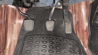 Used 2015 Honda Jazz [2015-2019] VX Diesel Diesel Manual interior PEDALS VIEW