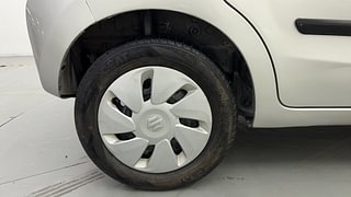 Used 2015 Maruti Suzuki Celerio VXI AMT Petrol Automatic tyres RIGHT REAR TYRE RIM VIEW