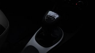 Used 2016 Renault Duster [2015-2019] 110 PS RXZ 4X2 AMT Diesel Automatic interior GEAR  KNOB VIEW