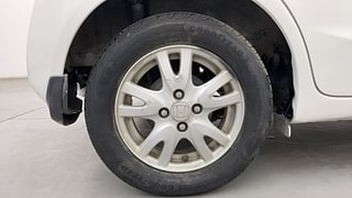 Used 2014 Honda Brio [2011-2016] VX MT Petrol Manual tyres RIGHT REAR TYRE RIM VIEW