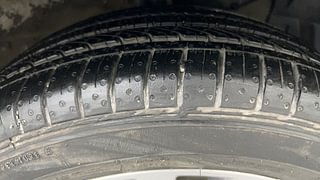 Used 2017 maruti-suzuki Ciaz Alpha Petrol Petrol Manual tyres RIGHT FRONT TYRE TREAD VIEW