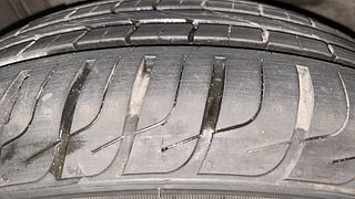 Used 2014 Honda City [2014-2017] VX Diesel Diesel Manual tyres RIGHT REAR TYRE TREAD VIEW
