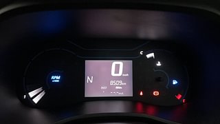 Used 2021 Renault Kwid 1.0L RXT (O) AMT SCE Petrol Automatic interior CLUSTERMETER VIEW