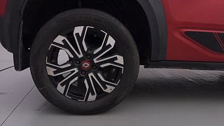 Used 2022 Renault Kiger RXZ Turbo CVT Dual Tone Petrol Automatic tyres RIGHT REAR TYRE RIM VIEW