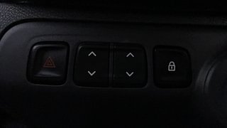 Used 2016 Renault Kwid [2015-2019] RXT Petrol Manual top_features Power windows