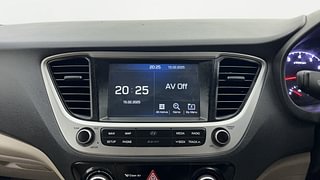 Used 2018 Hyundai Verna [2017-2020] 1.6 VTVT SX Petrol Manual top_features Integrated (in-dash) music system