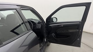 Used 2015 Maruti Suzuki Swift [2011-2017] ZXi Petrol Manual interior RIGHT FRONT DOOR OPEN VIEW